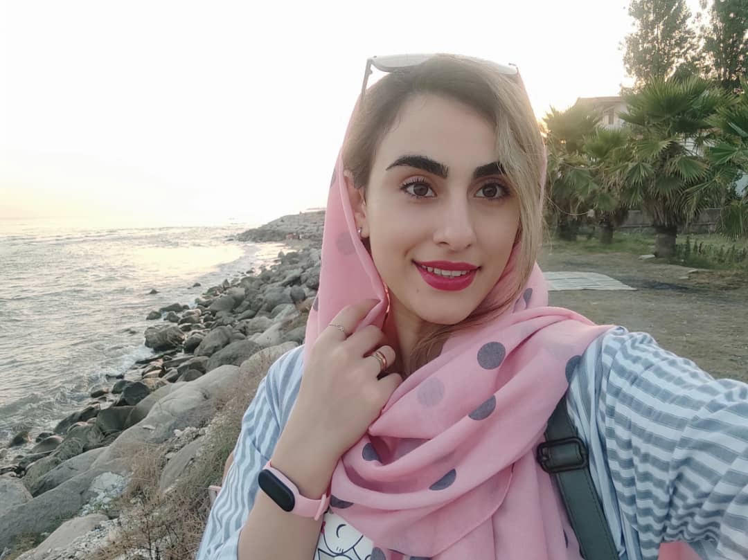 royanabatchiahmadi
